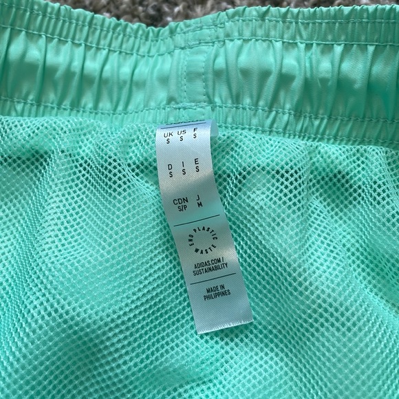 Adidas Running Shorts - Picture 2 of 3